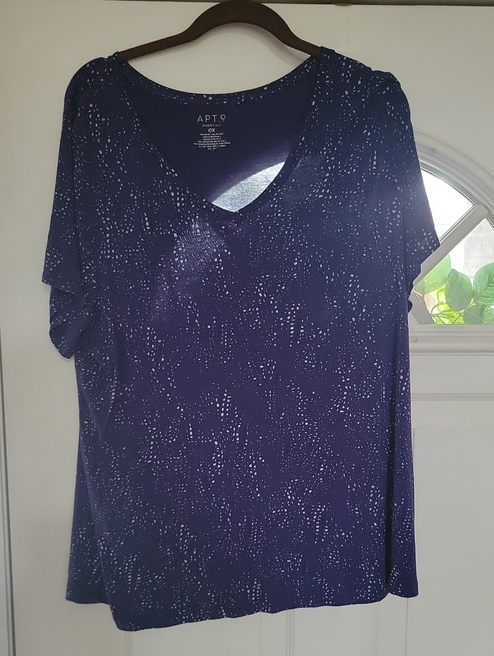 3/$12 Apt. 9 Purple V-Neck Short Sleeve Top with White Speckle Print